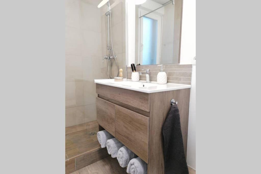 Appartement Cocooning Bord De Mer ロスコフ エクステリア 写真